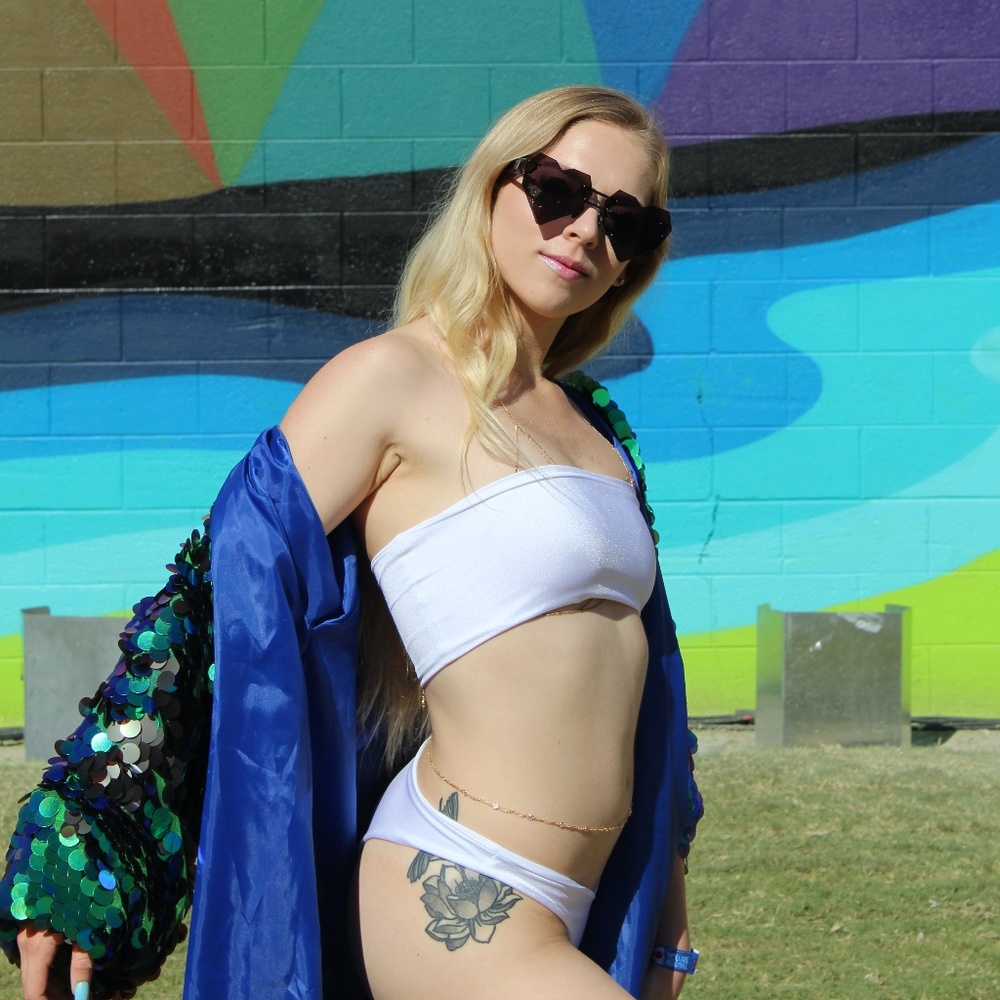 BGLITTZ FESTIVAL SEQUIN KIMONO